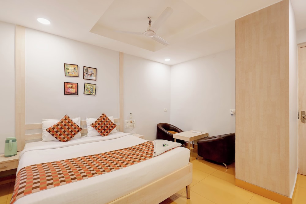Oyo 3993 Hotel Churuwala Inn 30/54