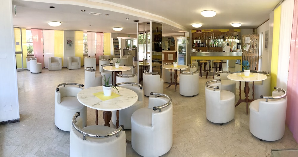 Hotel Naica 34/42