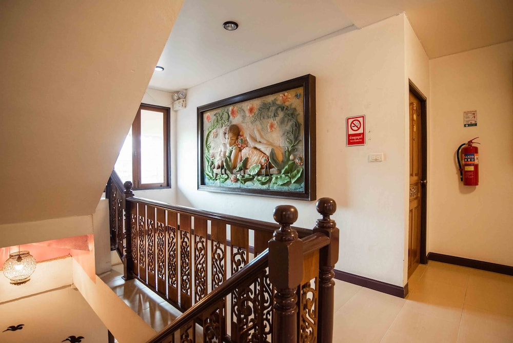 Ban Aothong Hotel 8/50