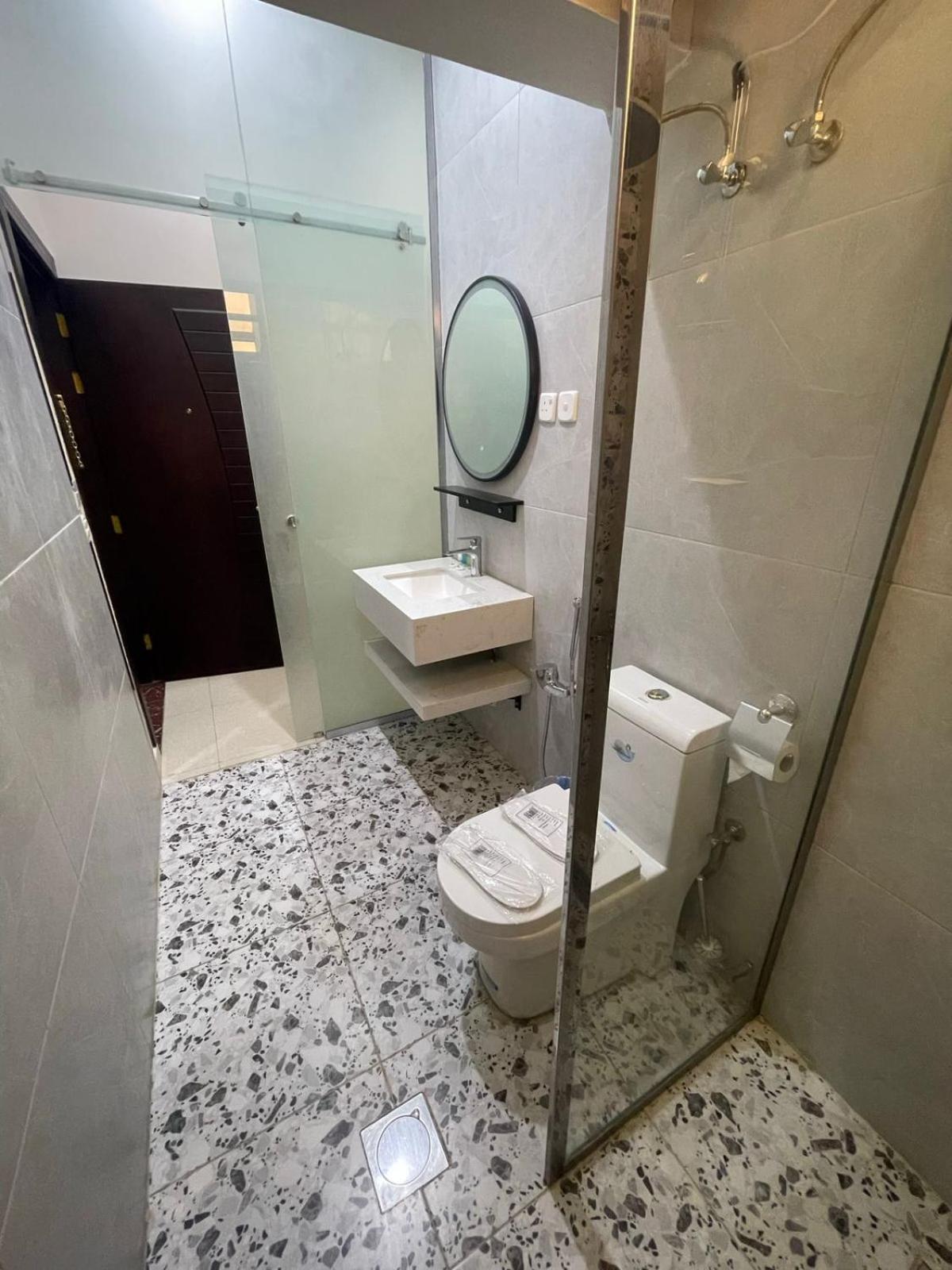 بيت الشرق للوحدات السكنية المفروشة(Orient House) 55/58