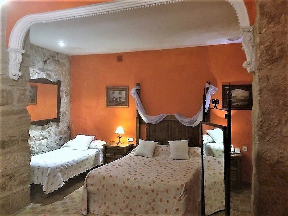 Palacio Guzmanes Hospederia Rural 20/64