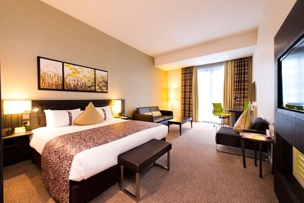 Holiday Inn London - Whitechapel by IHG 12/82