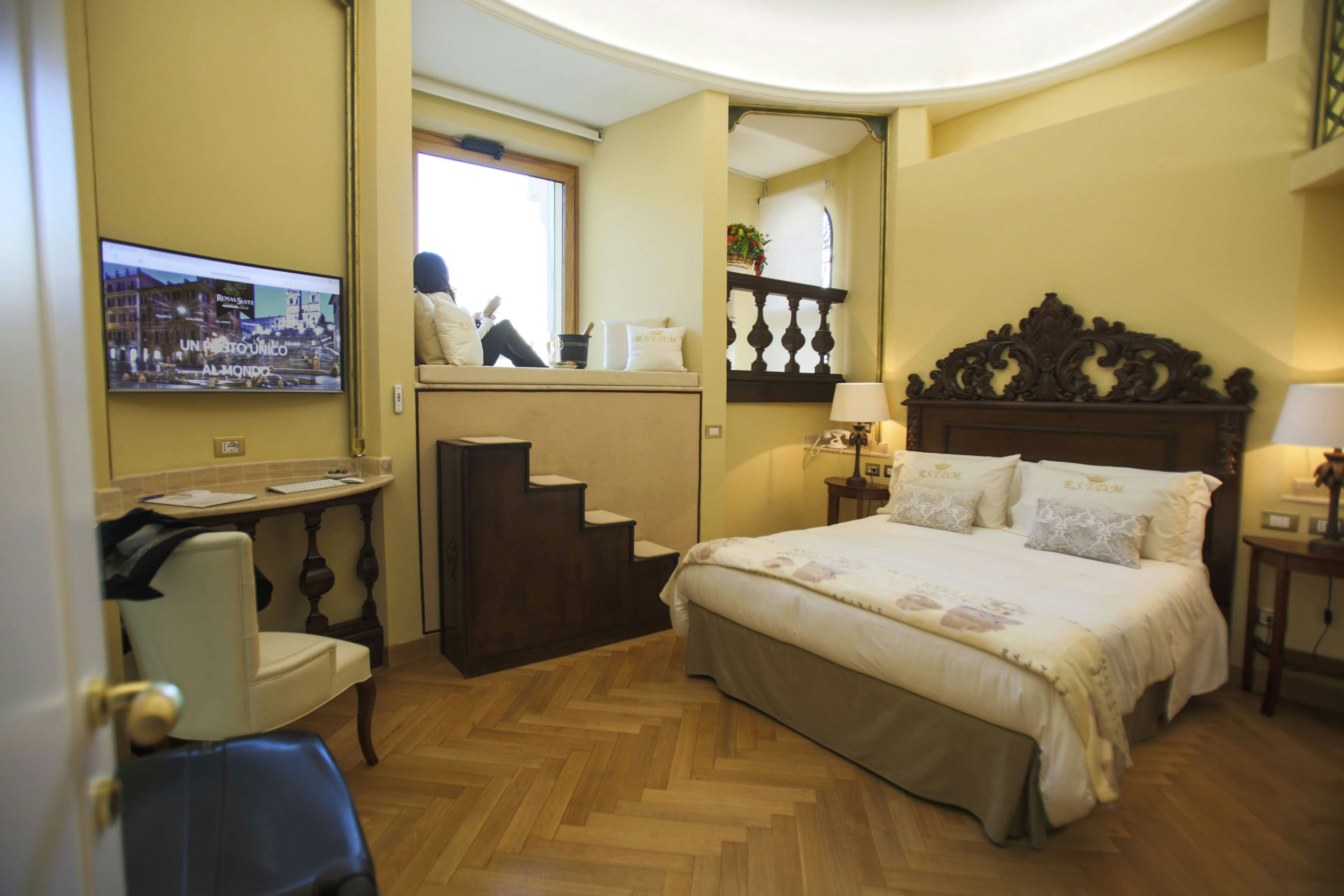 Royal Suite Trinita Dei Monti 6/15