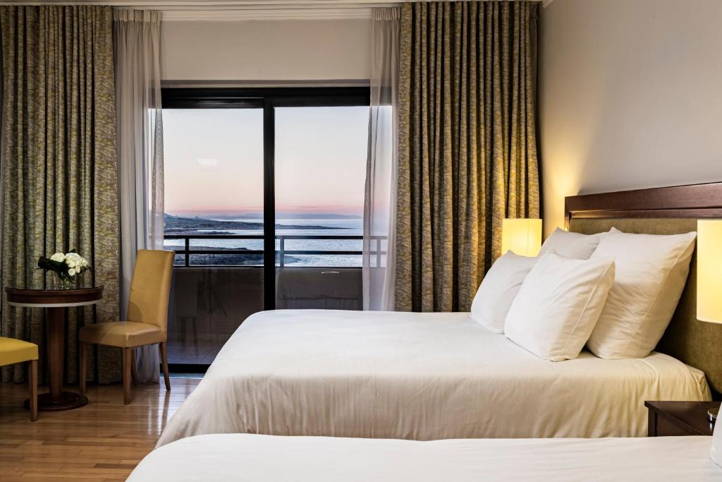 غرفة عائلية بإطلالة على البحر، Radisson Blu Resort Malta St Julians 3/5