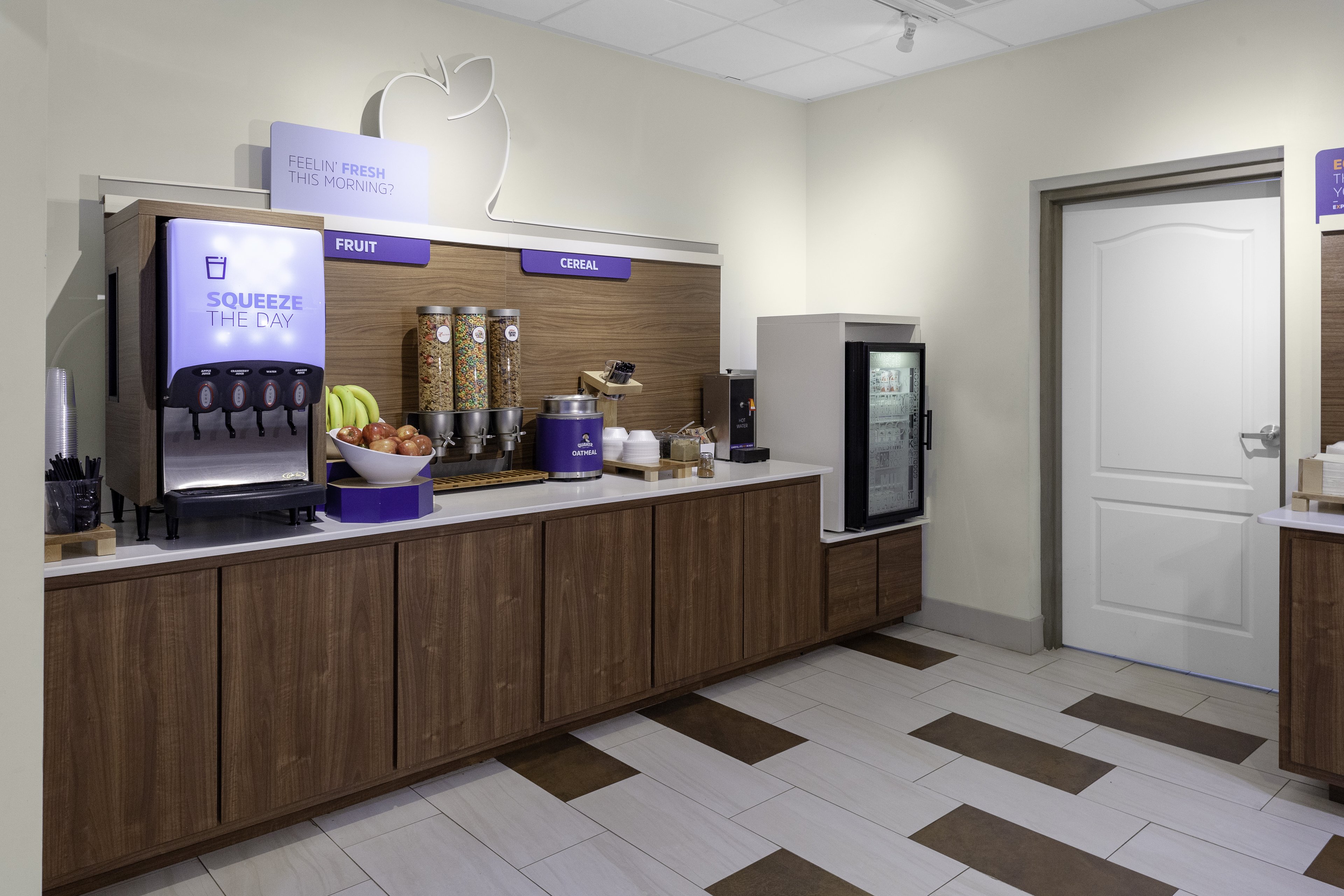 Holiday Inn Express Myrtle Beach-Broadway at the Beach 11/56