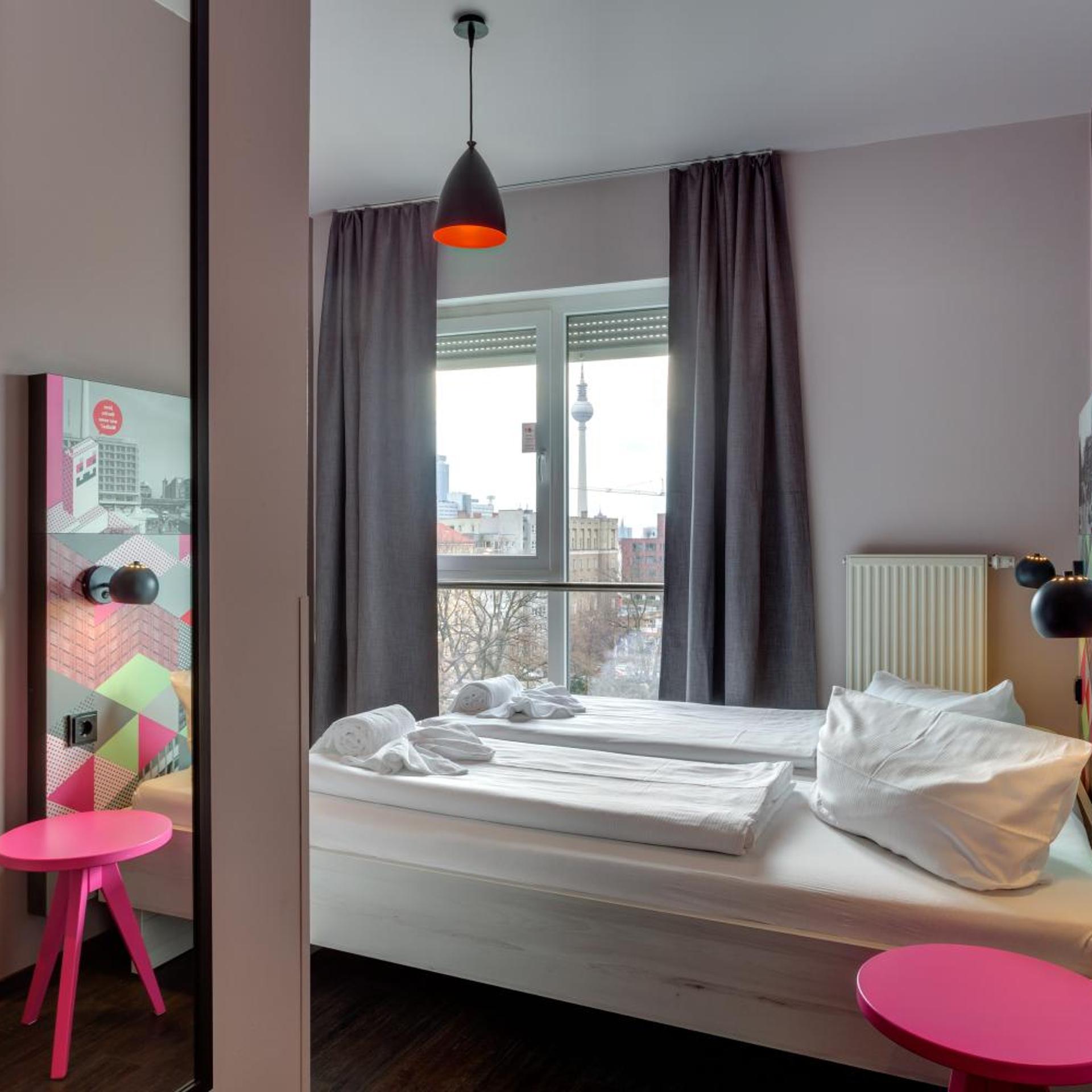 Meininger Hotel Berlin Alexanderplatz 4/39