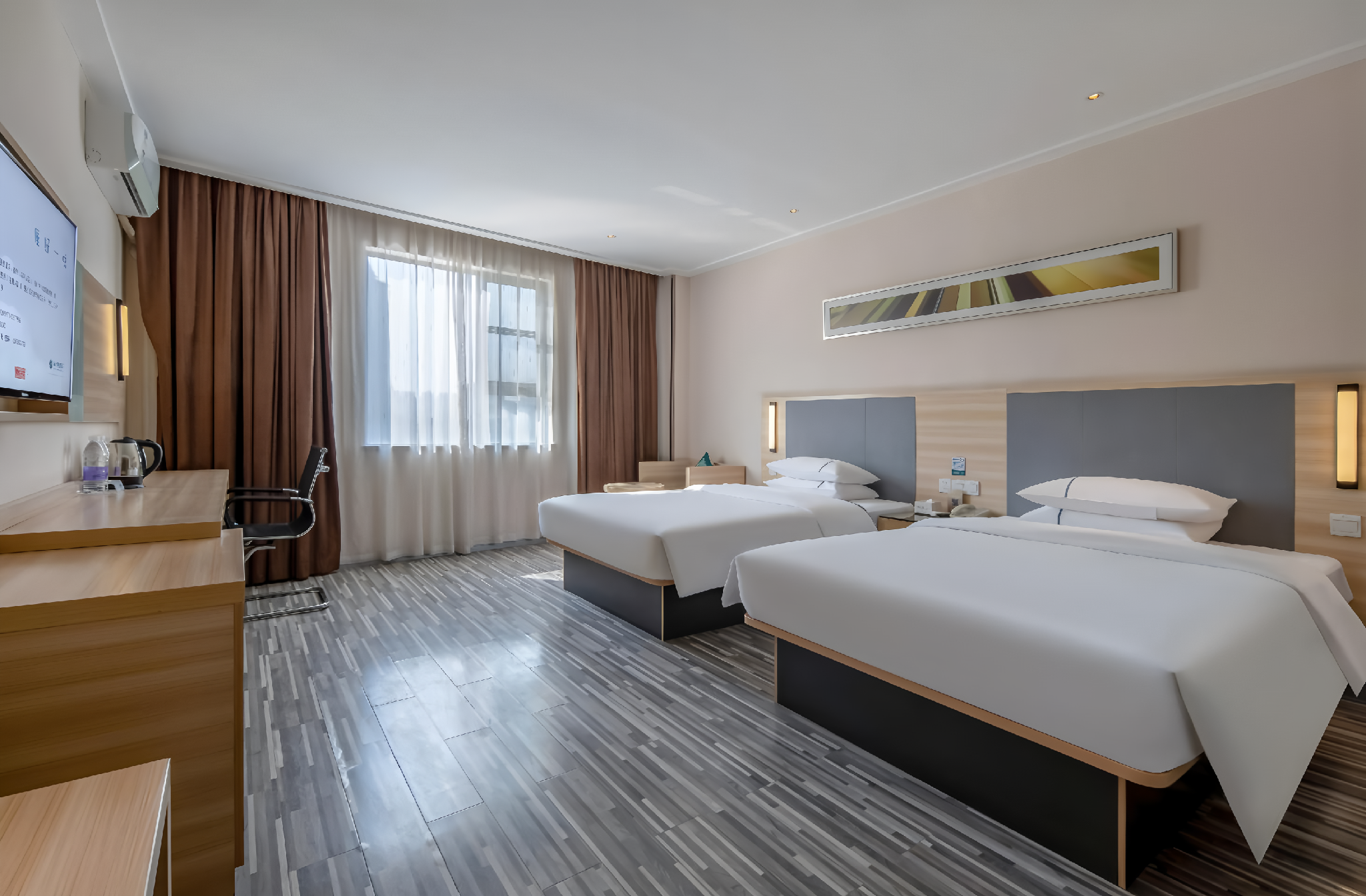 Superior, Twin Beds
