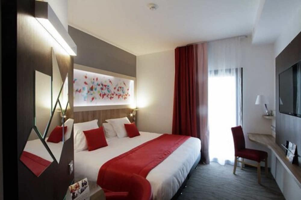 Brit Hotel Figeac 8/52