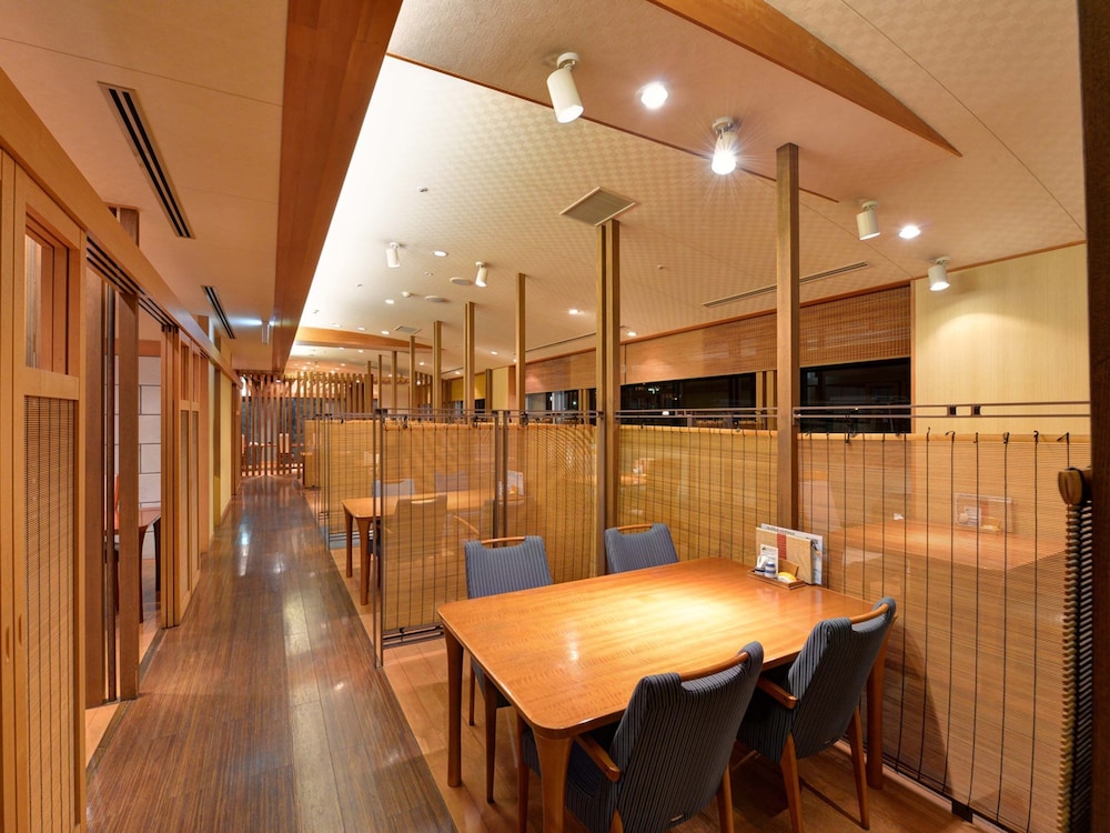 Gamagori Onsen Hotel Takeshima 13/18