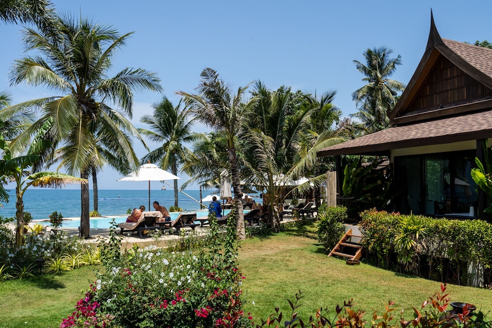 Lanta Palace Resort And Beach Club 44/50