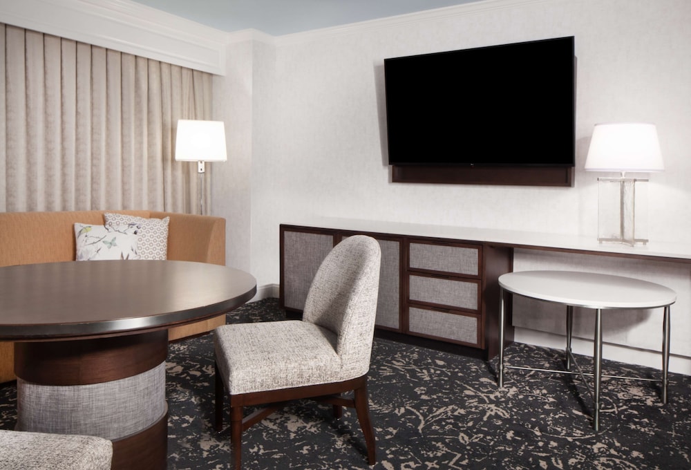 Hilton Marietta Hotel Conference Center 57/82