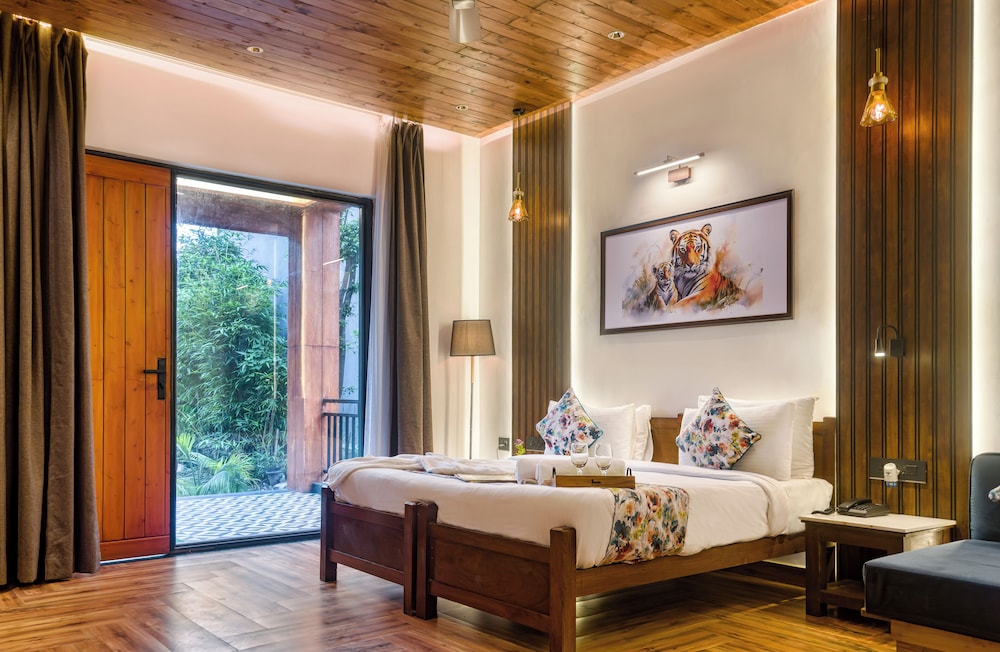 CORBETT MACHAAN RESORT 15/50