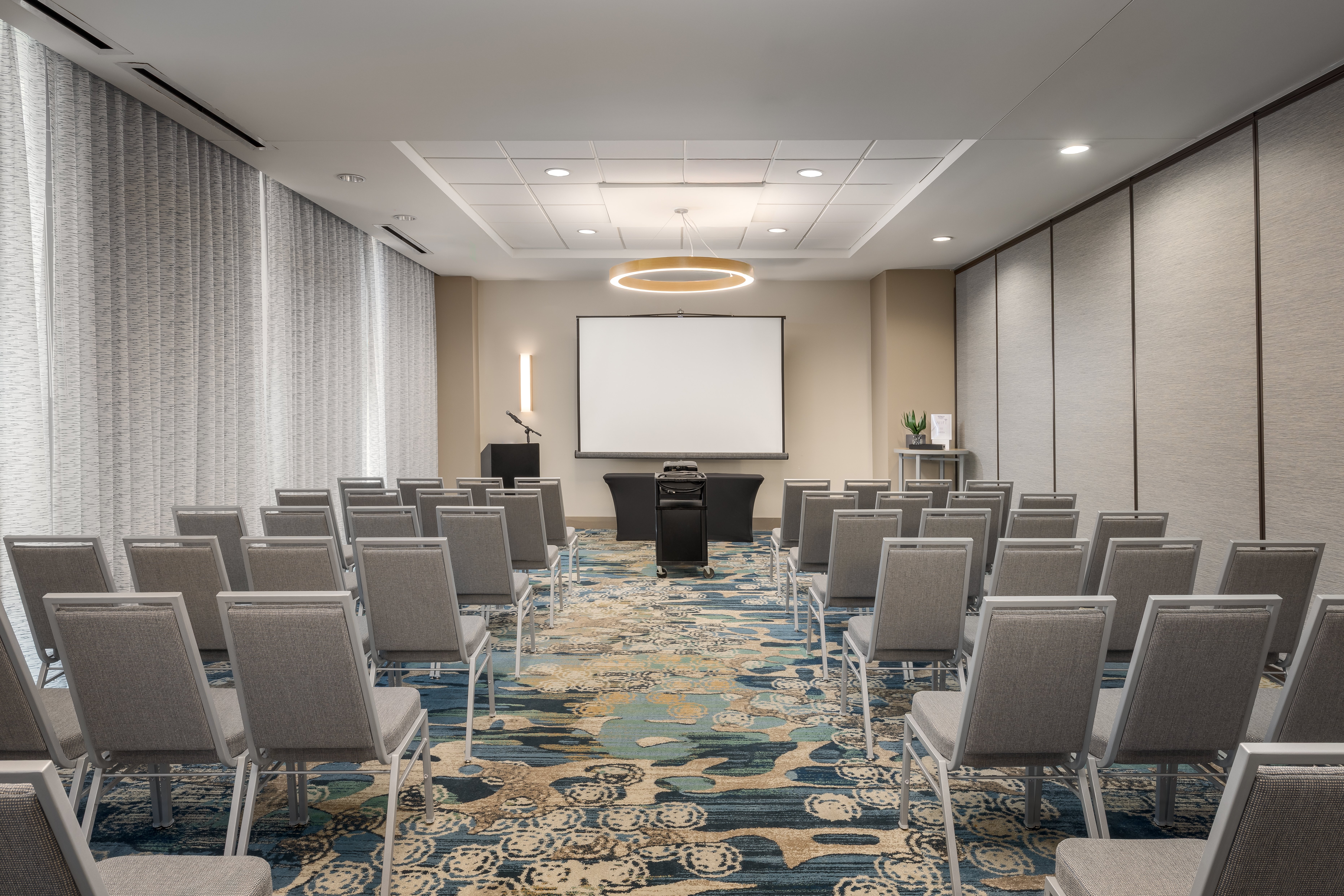 HOLIDAY INN RESORT FORT WALTON BEACH 57/71