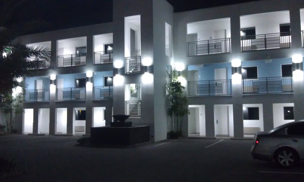 Lotus Boutique Inn Suites 4/57