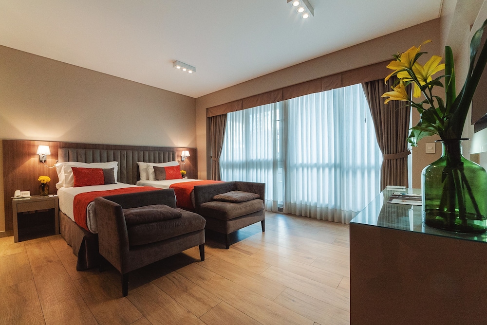 Arc Arenales Studios Suites 28/37