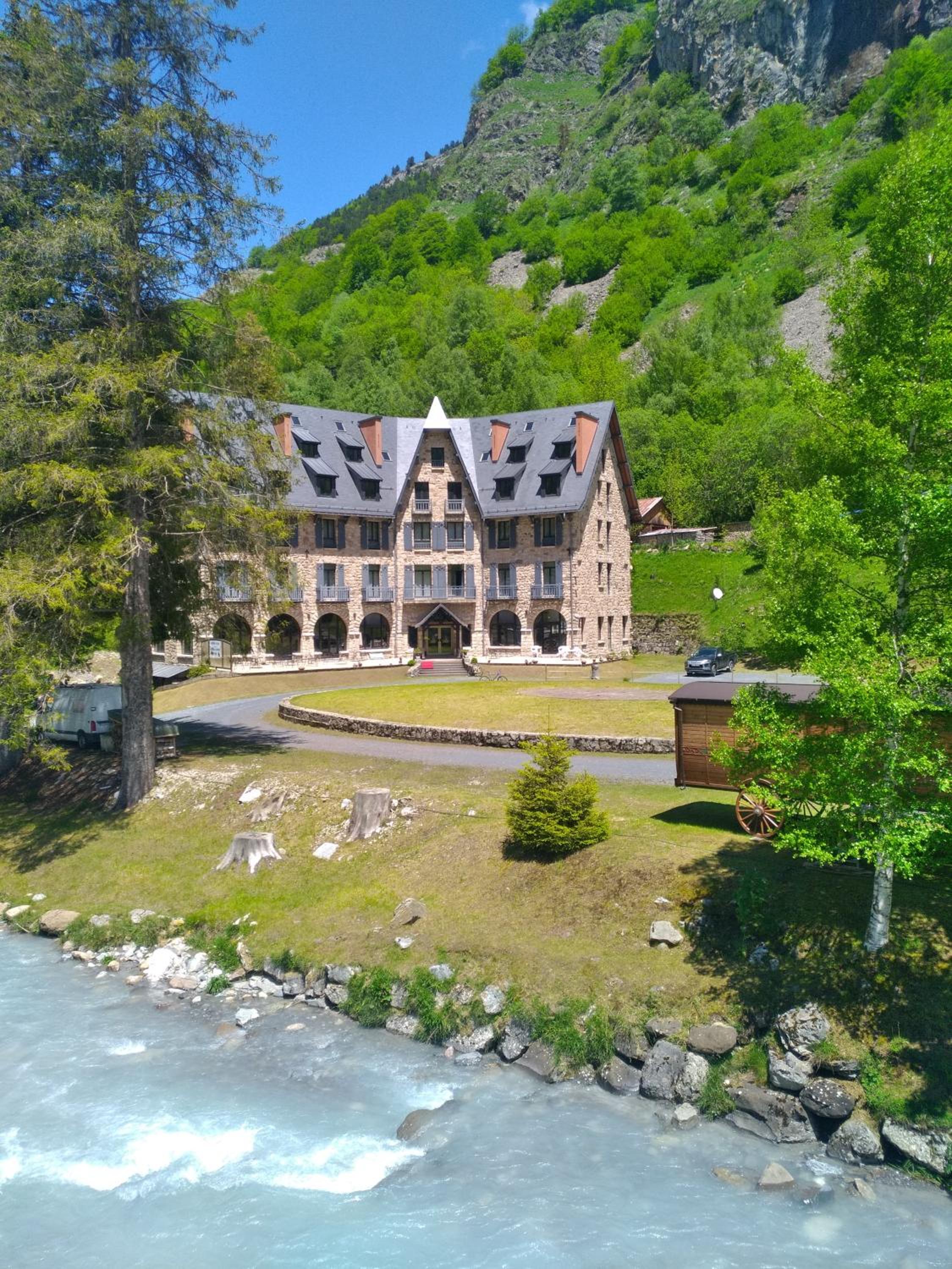 Hotel Vignemale Gavarnie 23/24