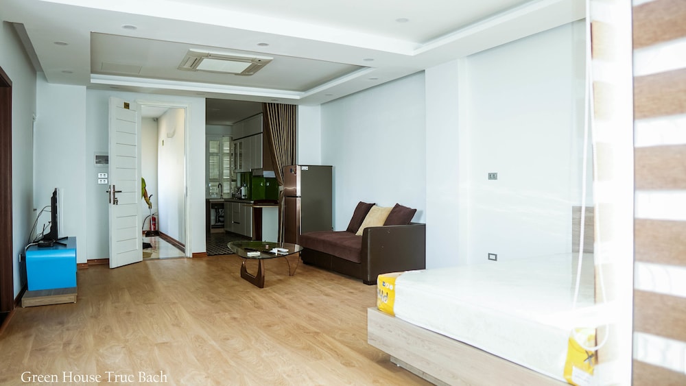 Green House Service Apartment 33/46