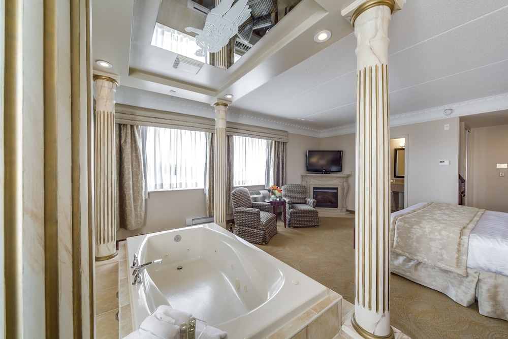 Monte Carlo Inns And Suites Downtown Markham 33/68