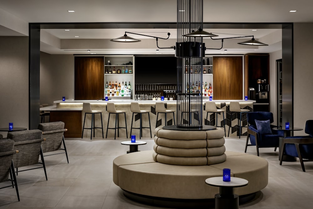 Lobby at Hyatt Place Montreal - Downtown, MONTREAL