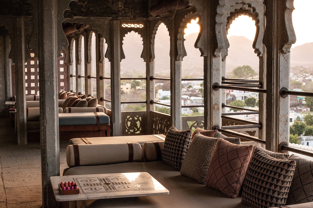 RAAS DEVIGARH(Formerly - DEVI GARH BY LEBUA) 49/70