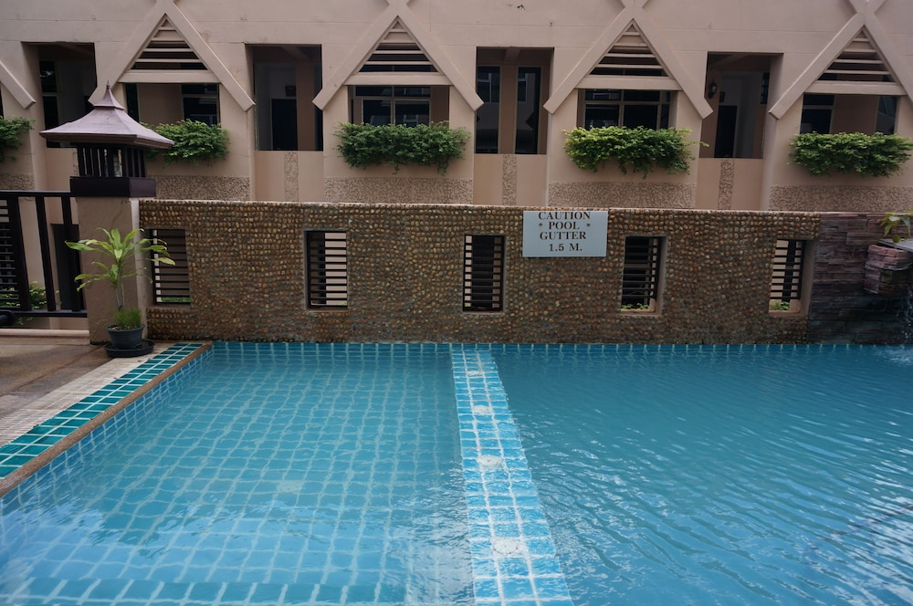 Maninarakorn Hotel 41/49