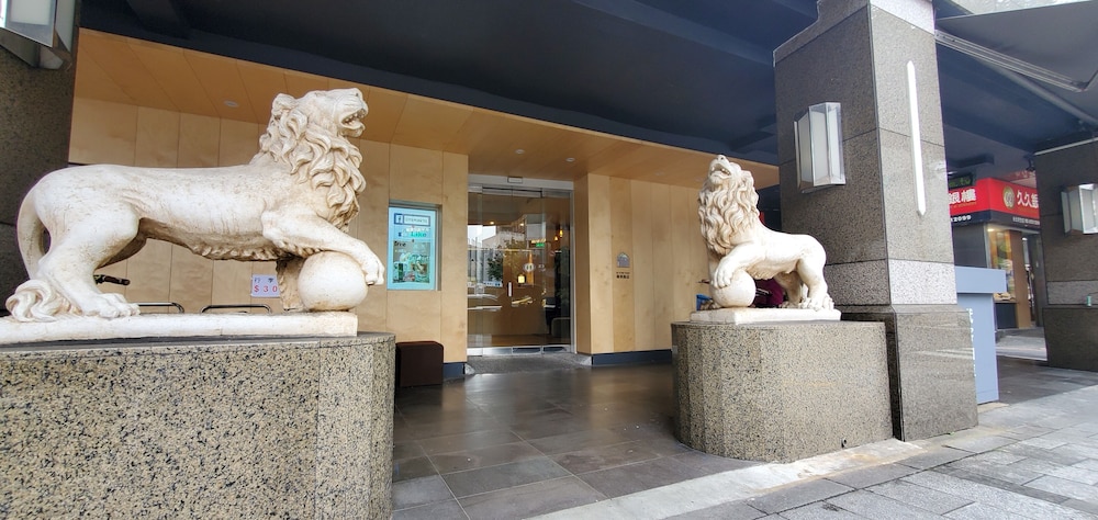 Yomi Hotel 2/76