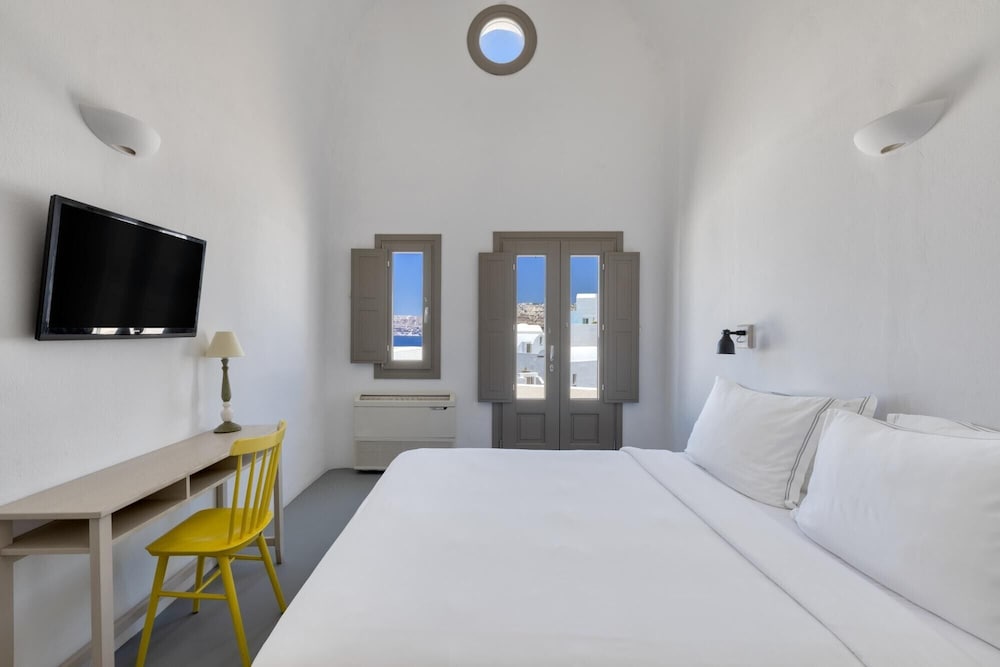 Grand Ambassador Santorini Hotel 22/78