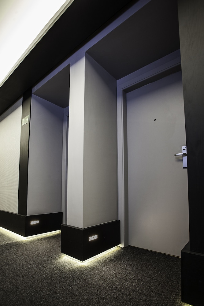 Max Plaza Hotel 25/51