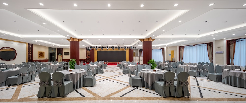Haili Garden Hotel 38/50