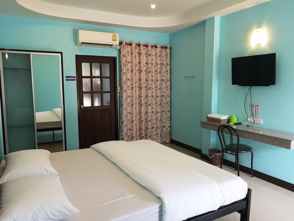 Huaisai Hotel 11/34