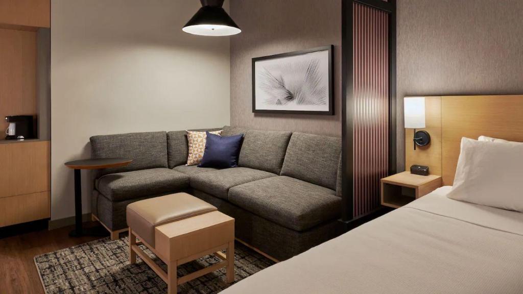 Hyatt Place Jackson/West Tennessee 5/9