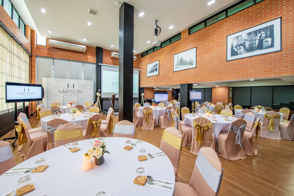 Mayson Place Hotel 23/30