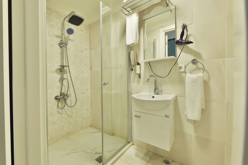EA Exclusive Hotel & Kocatepe 54/57