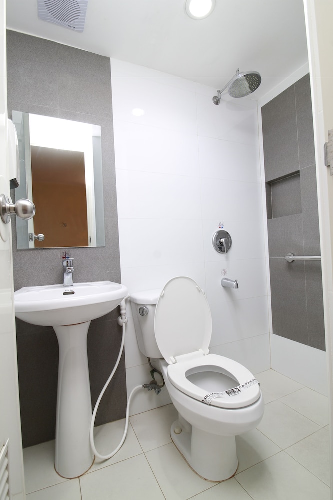 Hotel Sogo Alabang Rotonda 9/27
