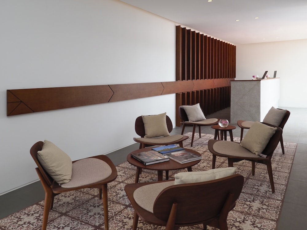 THE BALE PHNOM PENH HOTEL 32/52