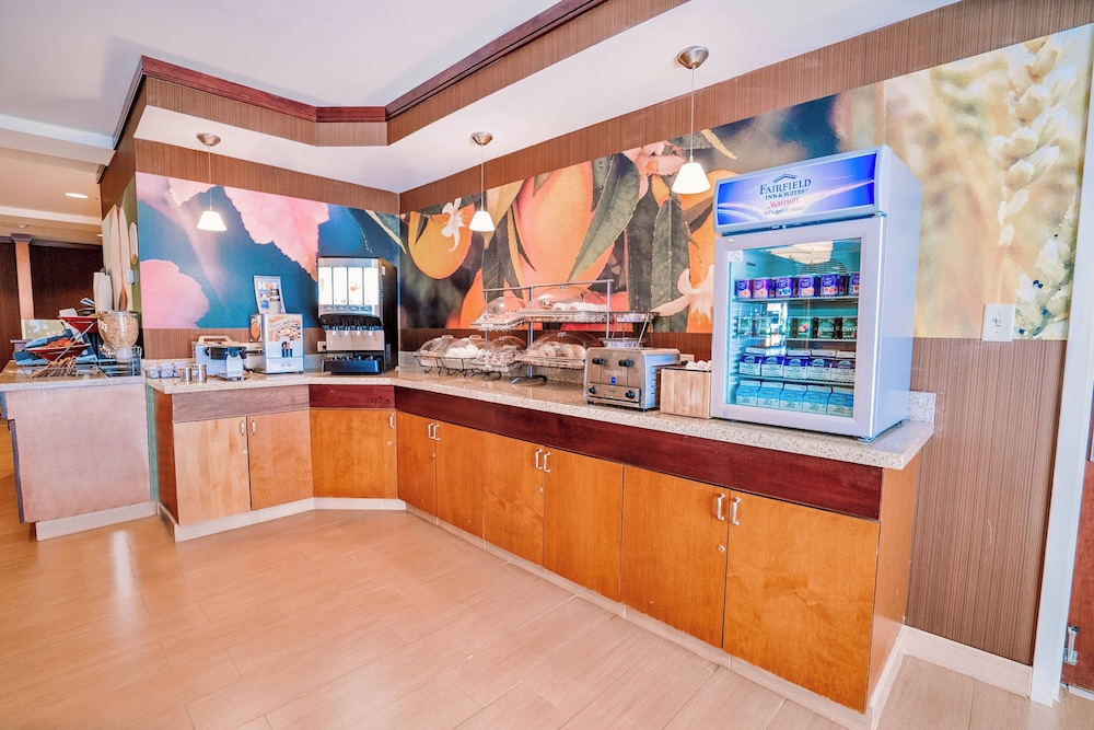 Fairfield Inn Medford Long Island 9/50