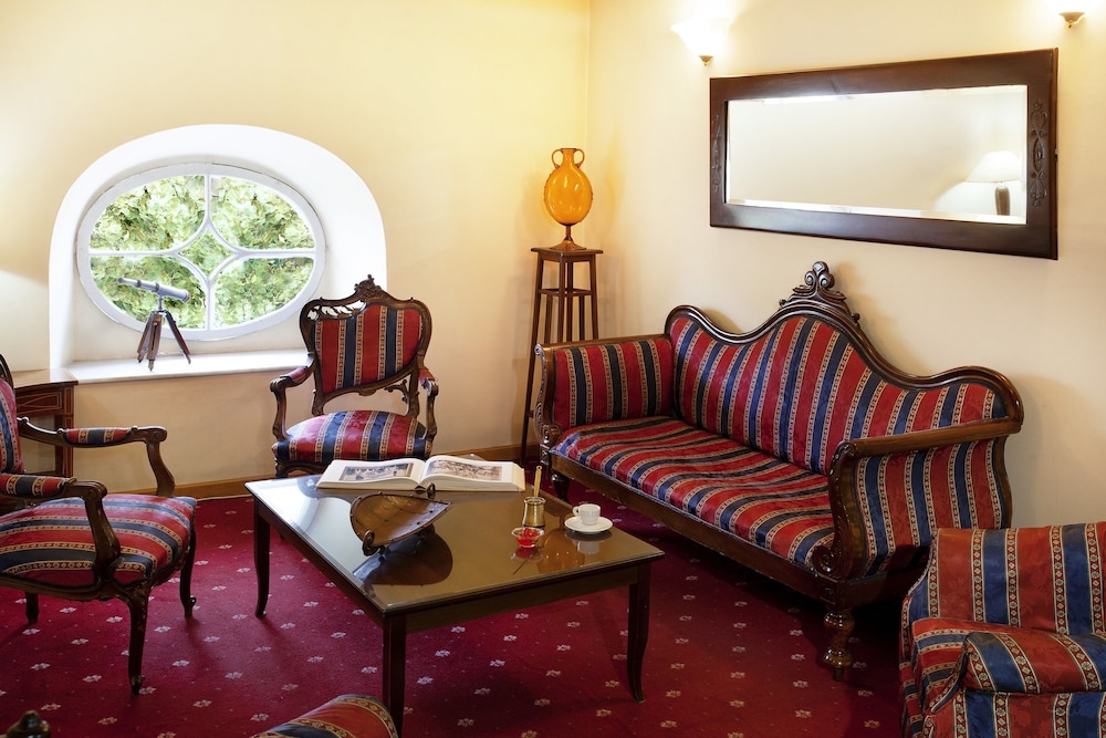 Arni Domotel 18/32