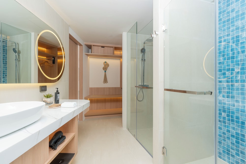 ibis Styles Phuket Bangtao 50/51