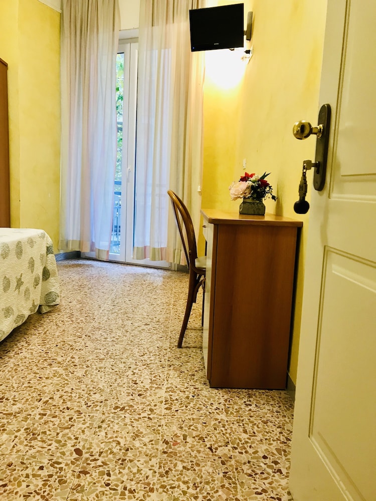 Hotel Naica 6/42