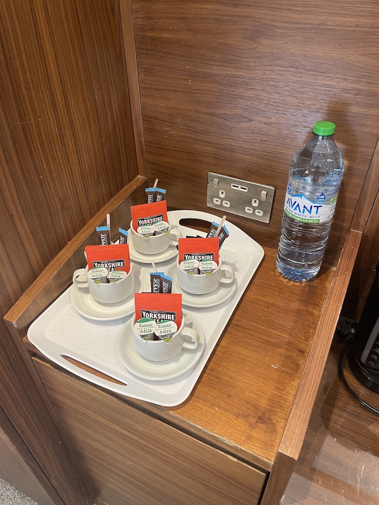 Leisure Inn Hotel 53/56