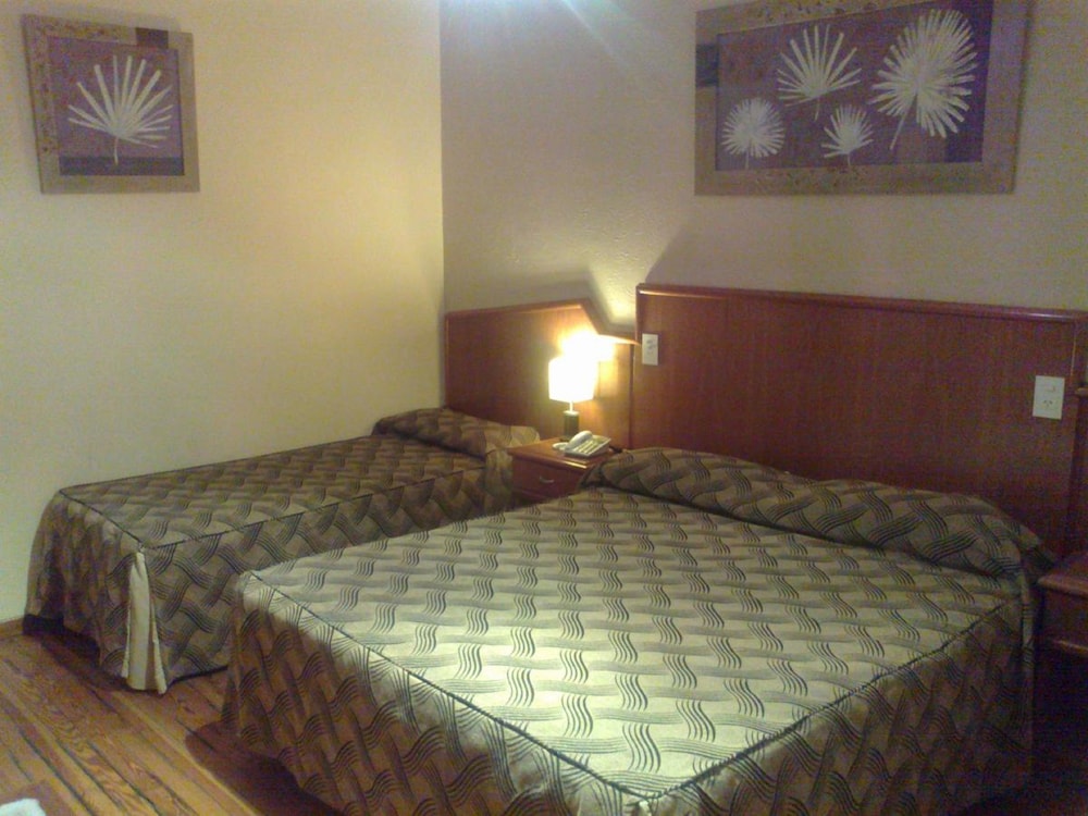 Hotel El Cabildo 6/52