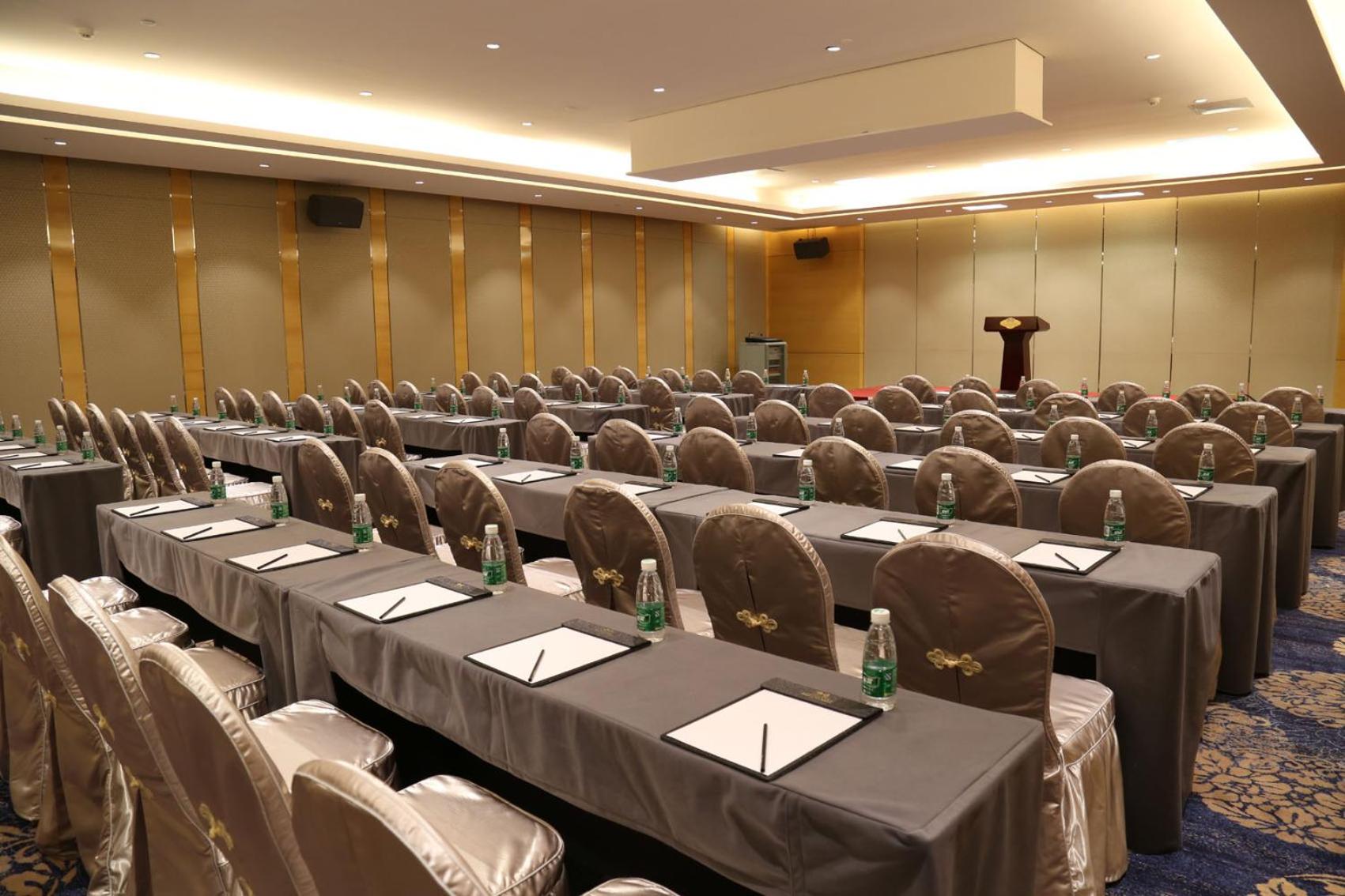 Changfeng Gloria Plaza Hotel 40/50