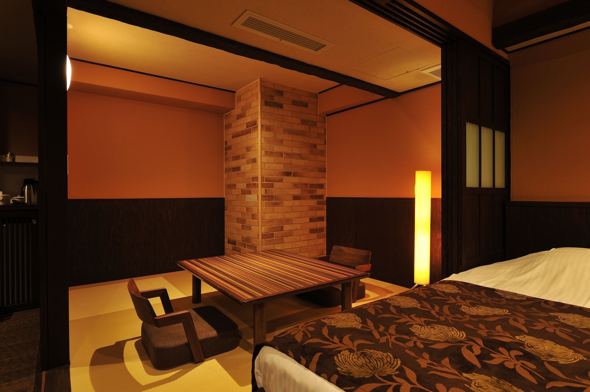 Japanese Western, Twin Beds, Lake View, Outdoor Bath, Sofa, East Wing، Fuji Lake Hotel 6/6