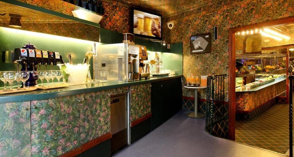 Continental Barcelona Hotel 64/80
