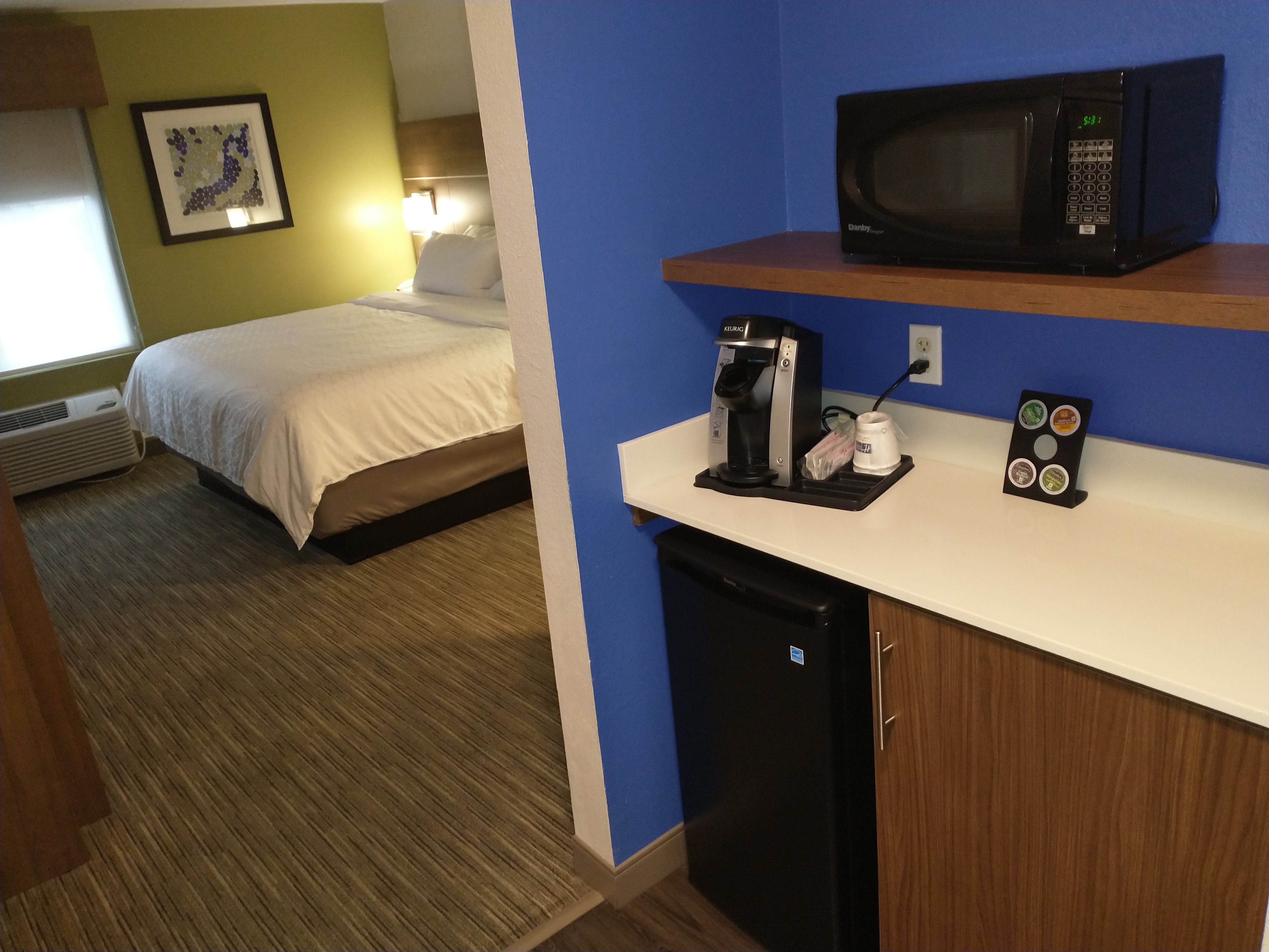 Holiday Inn Express Hotel & Suites Madison 13/60
