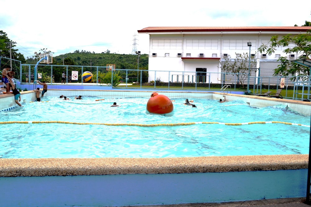 Caliraya Resort Club 39/50