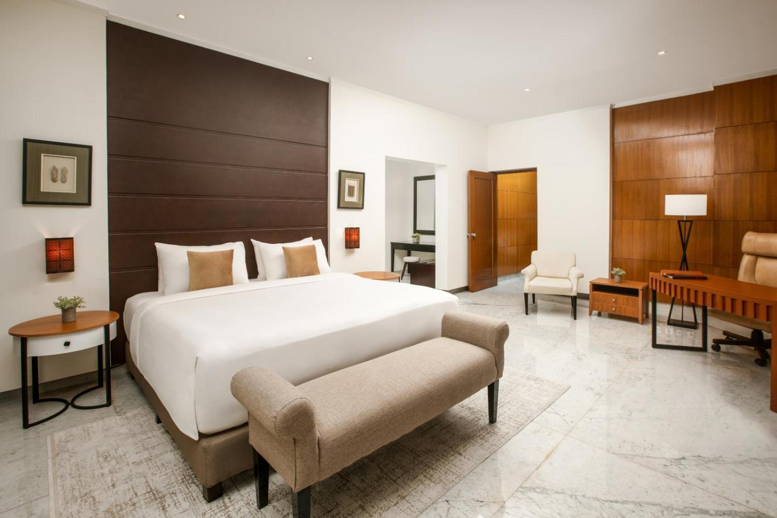 Aryaduta Suite