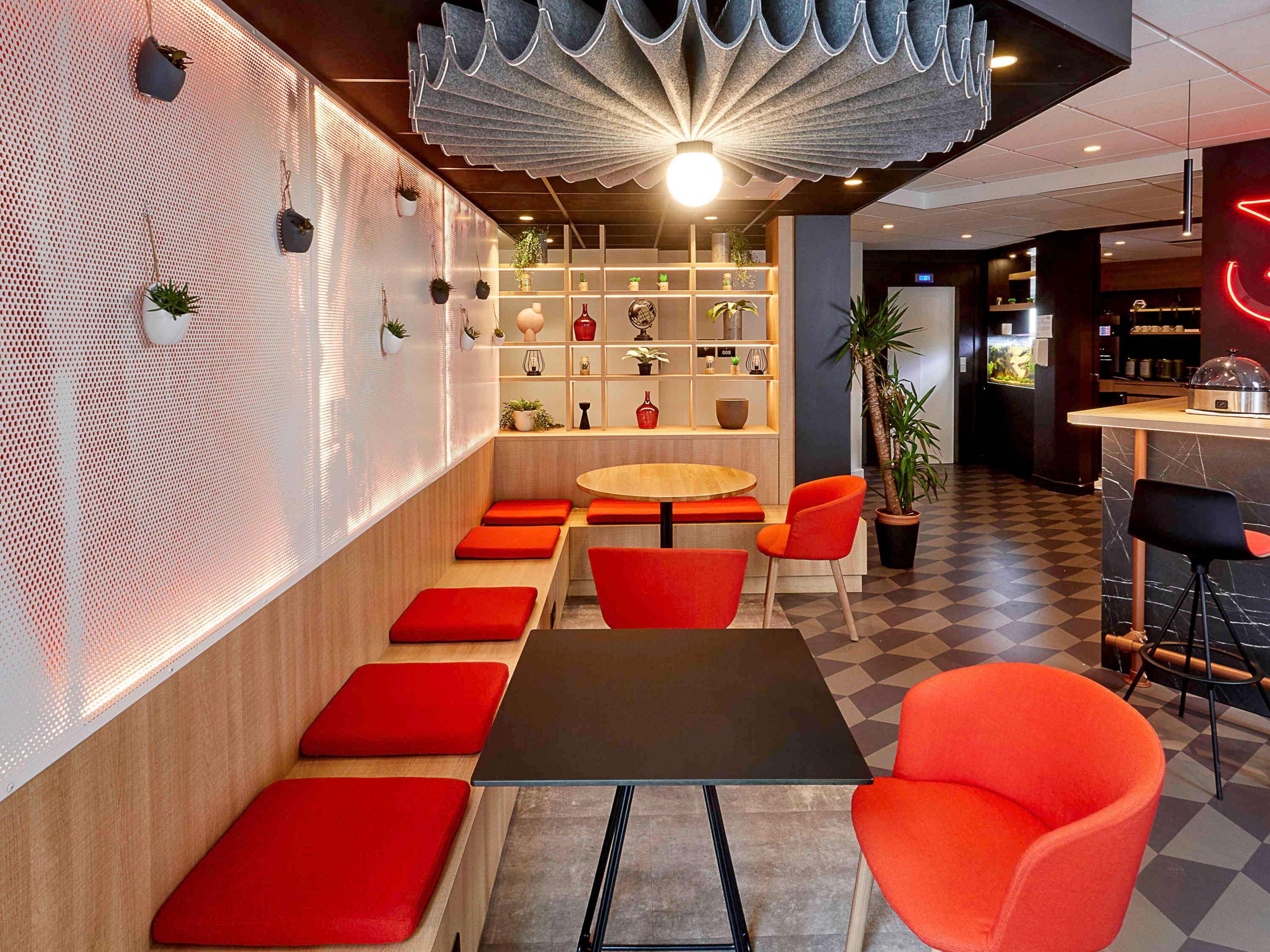 Ibis Auxerre Centre 32/50