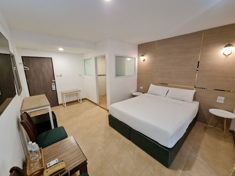 Opal House 15/42