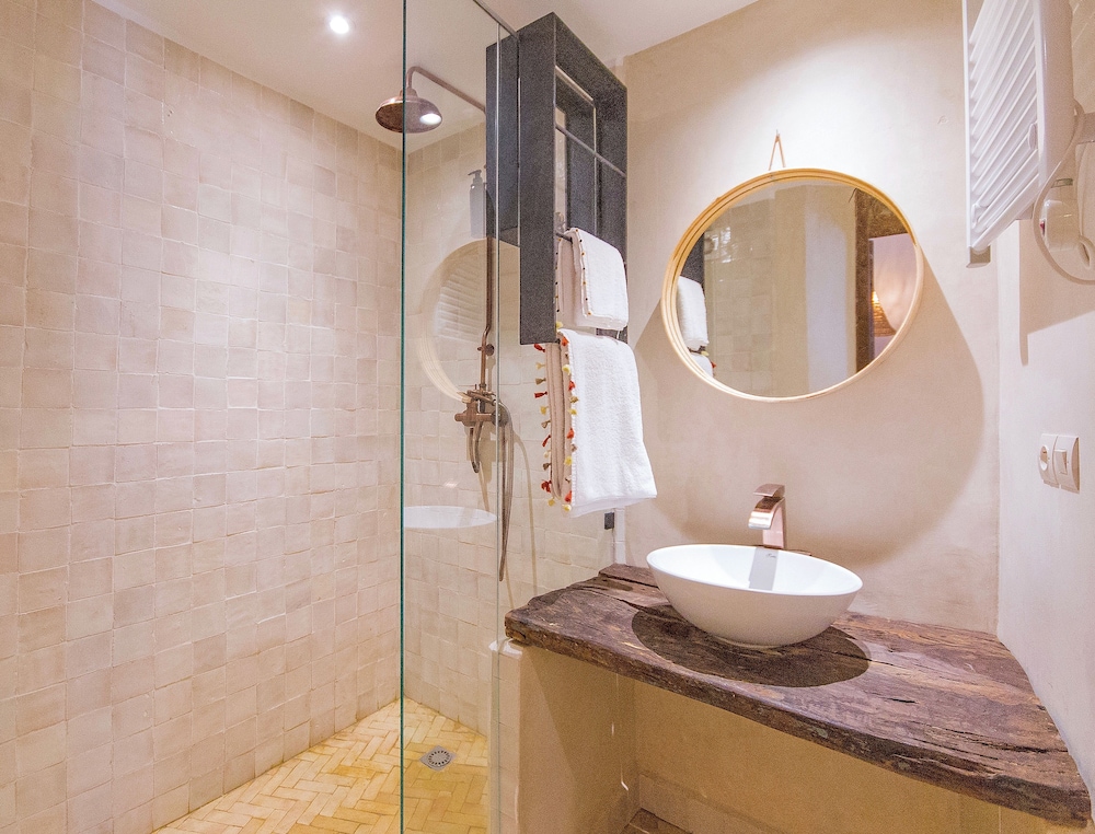 Riad 48 & Spa 57/60
